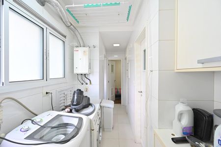 Apartamento à venda com 170m², 3 quartos e 4 vagasLavanderia