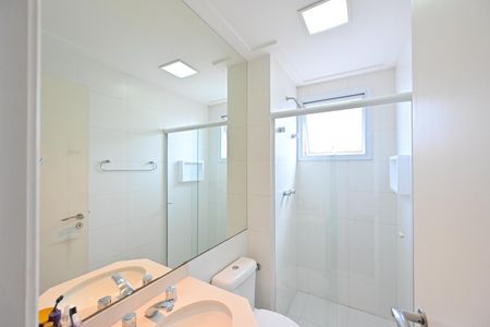 Apartamento à venda com 170m², 3 quartos e 4 vagasBanheiro da Suíte 2
