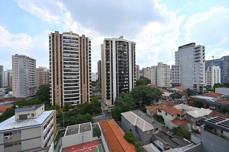 Apartamento à venda com 170m², 3 quartos e 4 vagasVista da Suíte 2