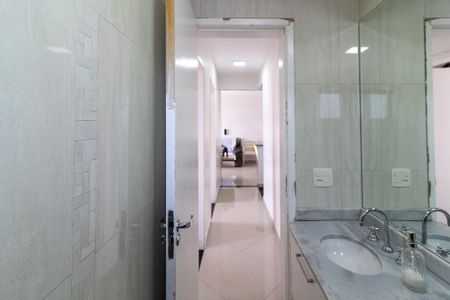 Apartamento para alugar com 75m², 2 quartos e 2 vagasBanheiro da Suíte 2