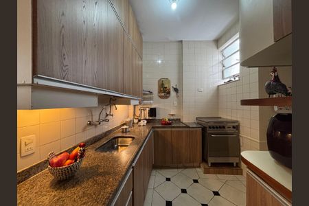 Apartamento à venda com 128m², 2 quartos e 1 vaga Apartamento à venda com 128m², 2 quartos e 1 vagaCozinha