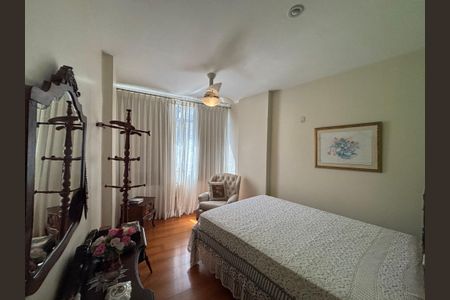 Apartamento à venda com 128m², 2 quartos e 1 vaga Apartamento à venda com 128m², 2 quartos e 1 vagaSuíte