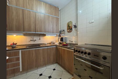 Apartamento à venda com 128m², 2 quartos e 1 vaga Apartamento à venda com 128m², 2 quartos e 1 vagaCozinha