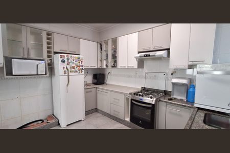 Apartamento à venda com 145m², 2 quartos e 1 vagaCozinha 