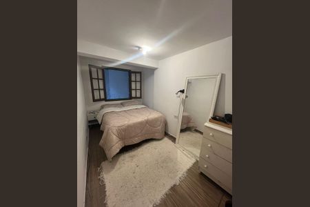 Quarto de casa para alugar com 2 quartos, 70m² em Vila Dalva, São Paulo