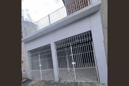 Casa para alugar com 70m², 2 quartos e 1 vagaFachada