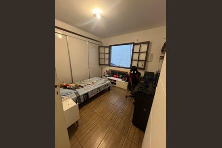 Quarto de casa para alugar com 2 quartos, 70m² em Vila Dalva, São Paulo