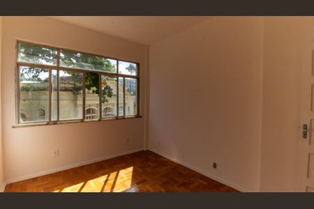 Apartamento para alugar com 61m², 2 quartos e sem vaga
