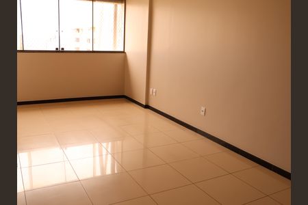 Apartamento para alugar com 76m², 3 quartos e 1 vagaSala