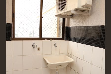 Apartamento para alugar com 76m², 3 quartos e 1 vagaÁrea de Serviço
