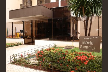 Apartamento para alugar com 76m², 3 quartos e 1 vagaFachada e portaria