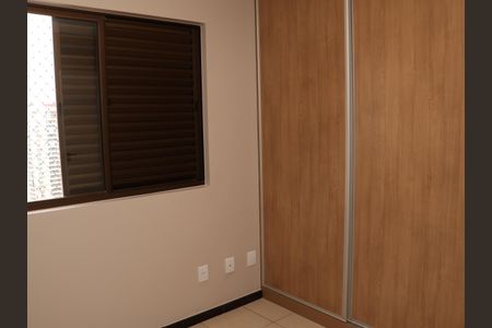 Apartamento para alugar com 76m², 3 quartos e 1 vagaQuarto 2