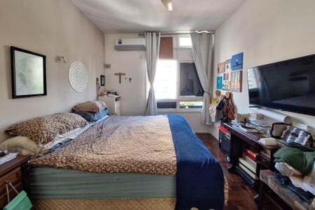 Apartamento à venda com 135m², 4 quartos e 2 vagasSuíte 3