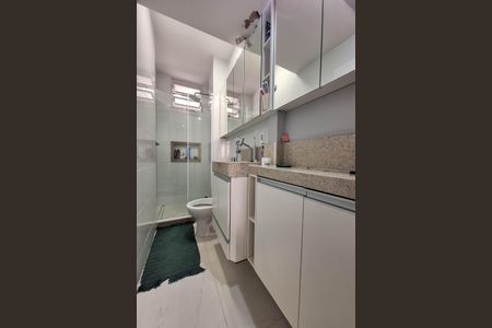 Apartamento à venda com 135m², 4 quartos e 2 vagasBanheiro da Suíte 3