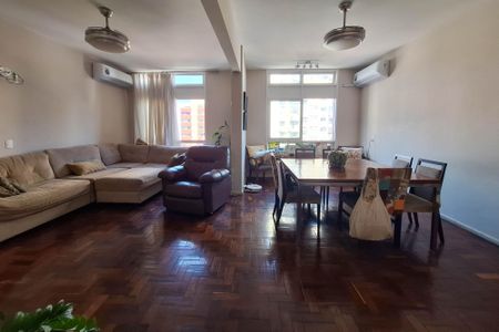 Apartamento à venda com 135m², 4 quartos e 2 vagasSala