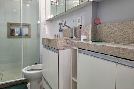 Apartamento à venda com 135m², 4 quartos e 2 vagasBanheiro da Suíte 3
