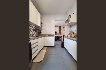 Apartamento à venda com 135m², 4 quartos e 2 vagasCozinha