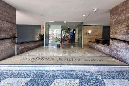 Apartamento à venda com 135m², 4 quartos e 2 vagasFachada