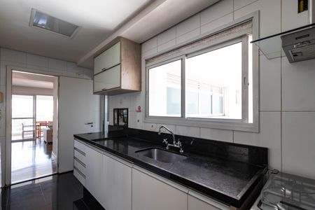 Apartamento à venda com 170m², 3 quartos e 3 vagas Apartamento à venda com 170m², 3 quartos e 3 vagasCozinha