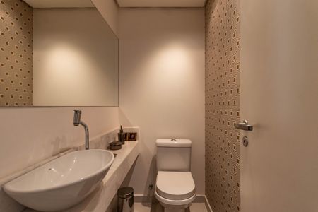 Apartamento à venda com 170m², 3 quartos e 3 vagas Apartamento à venda com 170m², 3 quartos e 3 vagasLavabo