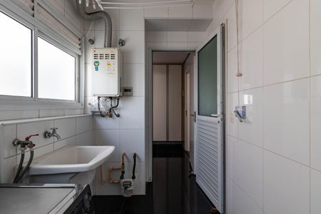 Apartamento à venda com 170m², 3 quartos e 3 vagas Apartamento à venda com 170m², 3 quartos e 3 vagasÁrea de Serviço