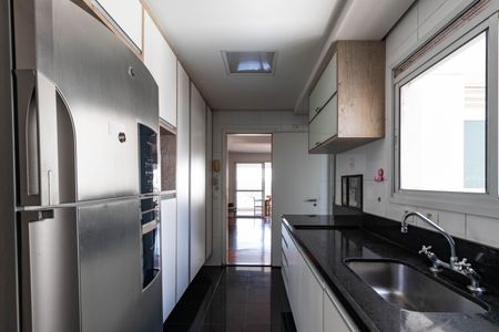 Apartamento à venda com 170m², 3 quartos e 3 vagas Apartamento à venda com 170m², 3 quartos e 3 vagasCozinha