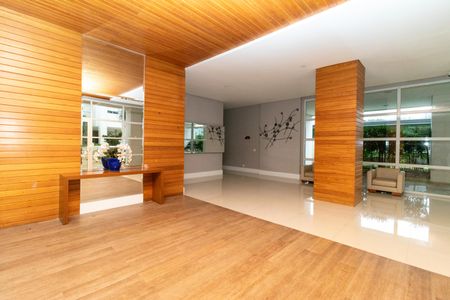 Apartamento à venda com 170m², 3 quartos e 3 vagas Apartamento à venda com 170m², 3 quartos e 3 vagasÁrea comum