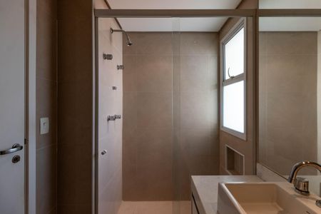 Apartamento à venda com 170m², 3 quartos e 3 vagas Apartamento à venda com 170m², 3 quartos e 3 vagasBanheiro da Suíte 3