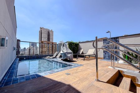 Studio para alugar com 37m², 1 quarto e sem vaga Studio para alugar com 37m², 1 quarto e sem vagaÁrea comum - Piscina