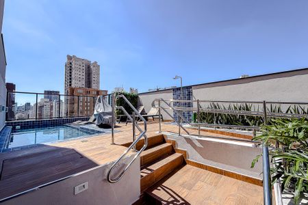 Studio para alugar com 37m², 1 quarto e sem vaga Studio para alugar com 37m², 1 quarto e sem vagaÁrea comum - Piscina