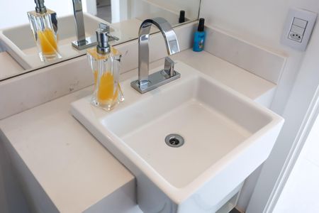 Apartamento à venda com 79m², 2 quartos e 2 vagas Apartamento à venda com 79m², 2 quartos e 2 vagasBanheiro