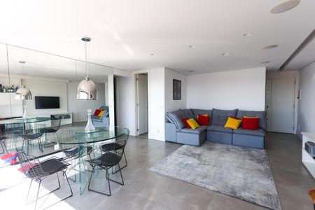 Apartamento à venda com 79m², 2 quartos e 2 vagas Apartamento à venda com 79m², 2 quartos e 2 vagasSala