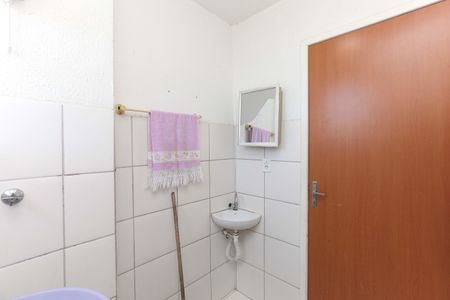 Banheiro de apartamento à venda com 2 quartos, 70m² em Diamante, Belo Horizonte