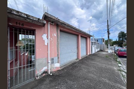 Casa à venda com 162m², 1 quarto e 4 vagasFachada