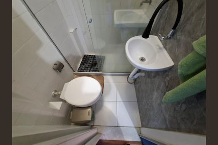 Banheiro  de apartamento para alugar com 1 quarto, 25m² em Lapa, Rio de Janeiro