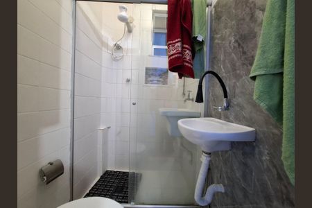 Banheiro  de apartamento para alugar com 1 quarto, 25m² em Lapa, Rio de Janeiro