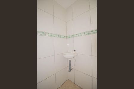 Apartamento para alugar com 68m², 2 quartos e sem vaga Apartamento para alugar com 68m², 2 quartos e sem vagaBanheiro da Suíte 1