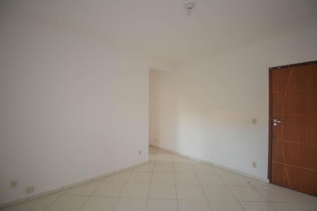 Sala de apartamento para alugar com 2 quartos, 68m² em Boaçu, São Gonçalo