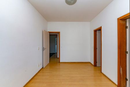 Apartamento à venda com 101m², 3 quartos e 2 vagasSuíte