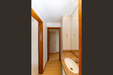 Apartamento à venda com 101m², 3 quartos e 2 vagasBanheiro Social