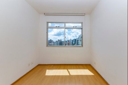 Apartamento à venda com 101m², 3 quartos e 2 vagasQuarto 2