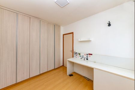 Apartamento à venda com 101m², 3 quartos e 2 vagasQuarto 3