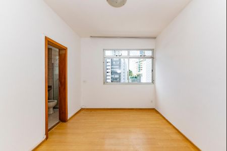 Apartamento à venda com 101m², 3 quartos e 2 vagasSuíte
