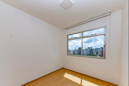 Apartamento à venda com 101m², 3 quartos e 2 vagasQuarto 2