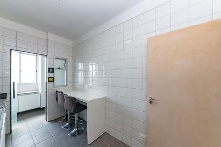 Apartamento à venda com 101m², 3 quartos e 2 vagasCozinha