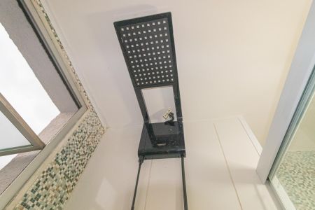 Apartamento à venda com 44m², 2 quartos e 1 vaga Apartamento à venda com 44m², 2 quartos e 1 vagaBanheiro Social