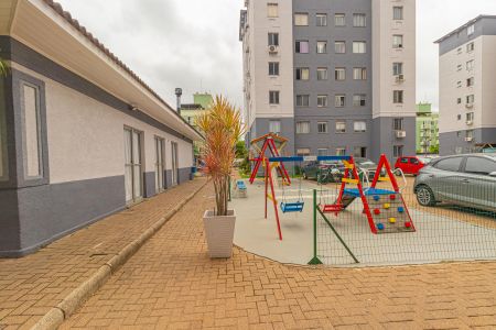 Apartamento à venda com 44m², 2 quartos e 1 vaga Apartamento à venda com 44m², 2 quartos e 1 vagaÁrea comum - Playground