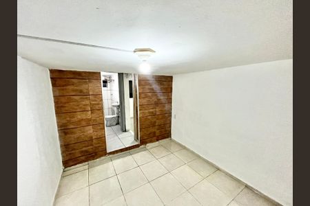Quarto de casa de condomínio para alugar com 1 quarto, 35m² em Vila Guaca, São Paulo