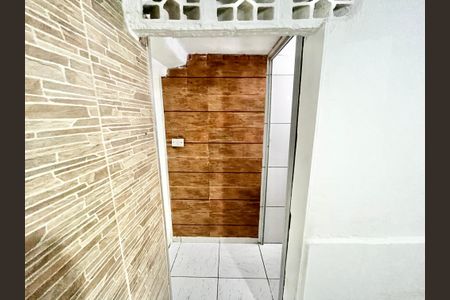 Corredor de casa de condomínio para alugar com 1 quarto, 35m² em Vila Guaca, São Paulo
