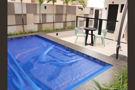 Apartamento para alugar com 60m², 2 quartos e 1 vagaÁrea comum - Piscina